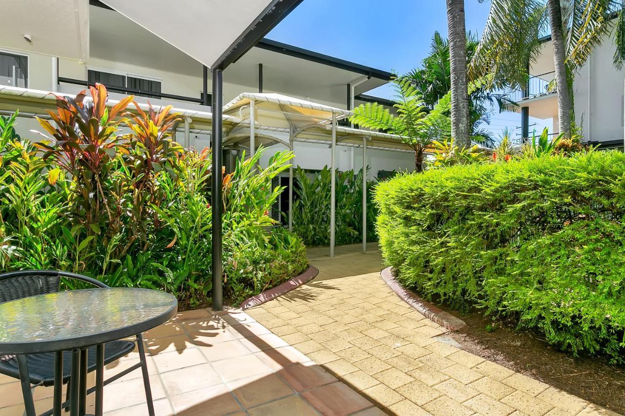 Cairns Reef Apartments & Motel Экстерьер фото