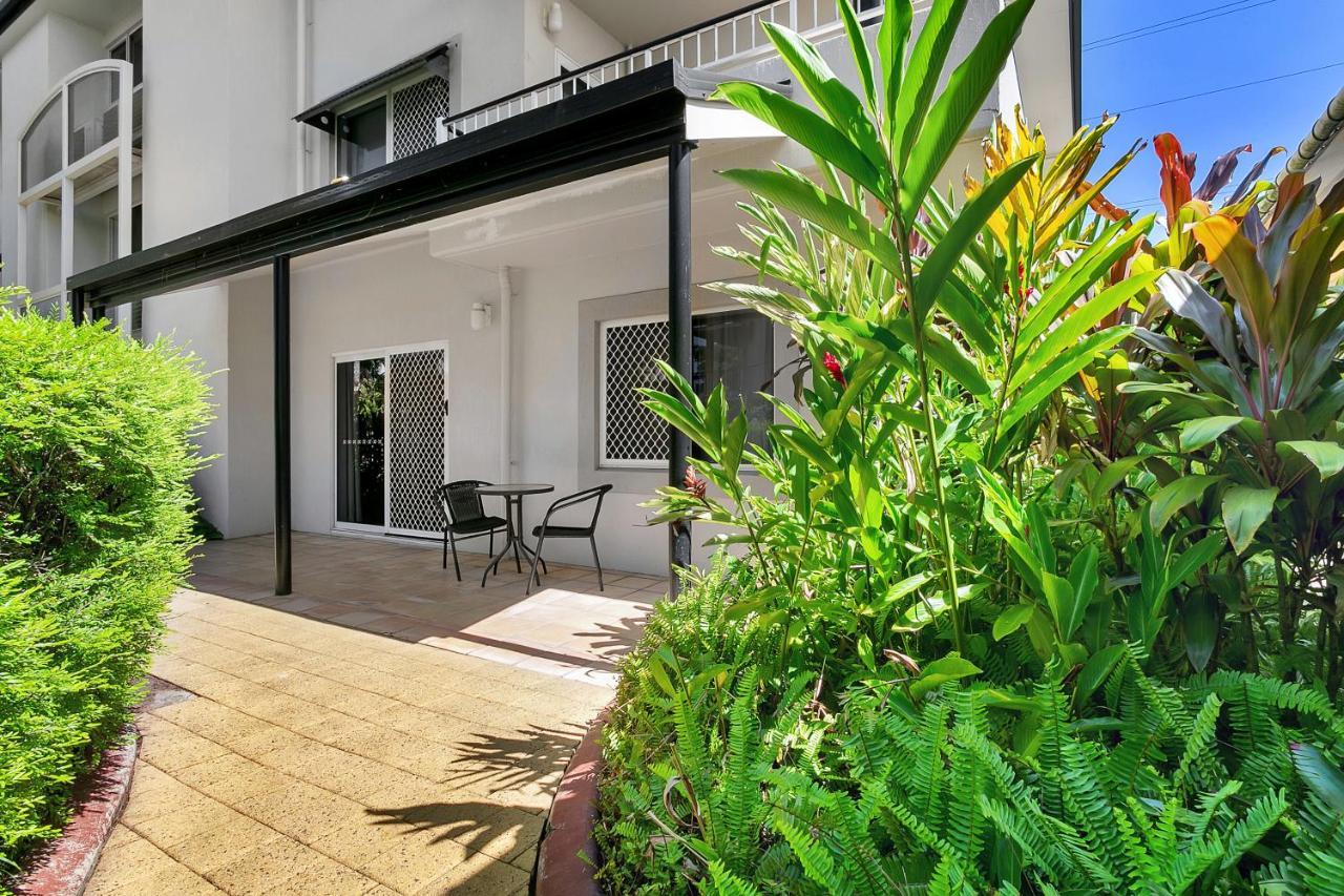 Cairns Reef Apartments & Motel Экстерьер фото