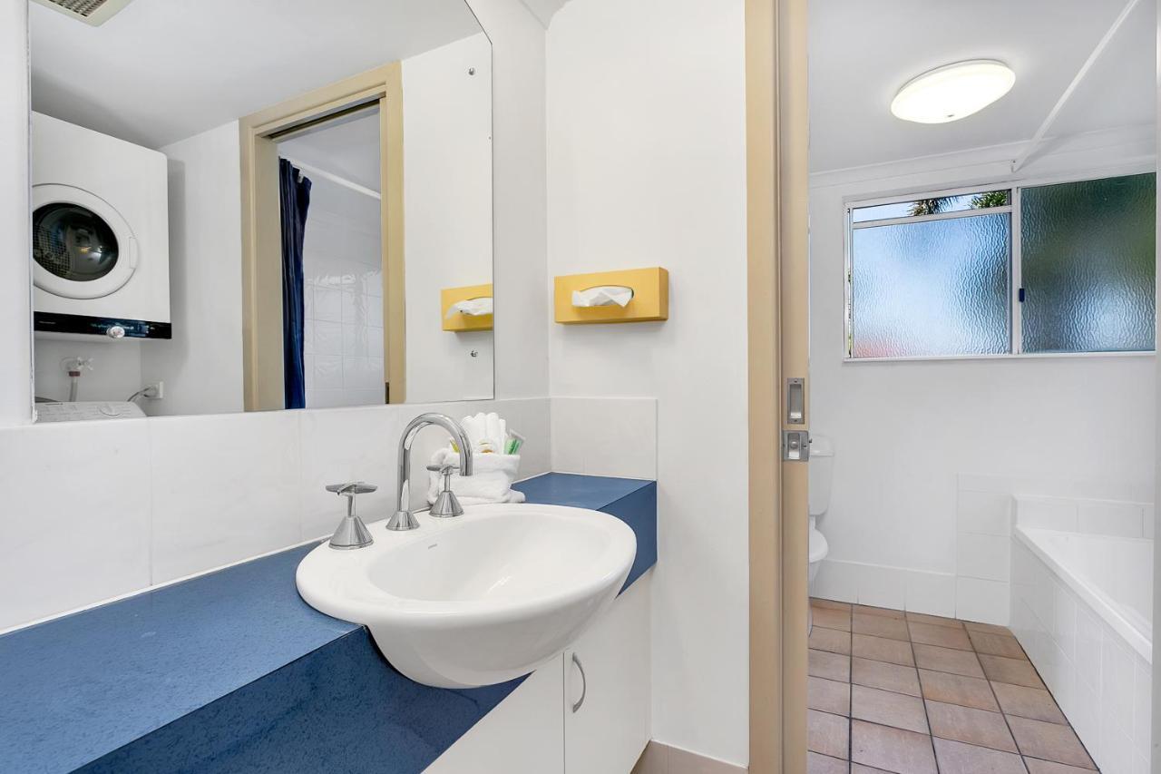 Cairns Reef Apartments & Motel Экстерьер фото
